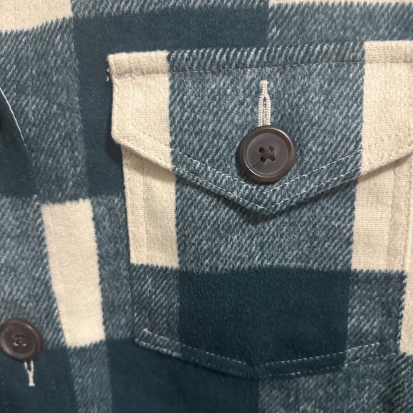 Women’s Gap Plaid Shacket Size M - Picture 4 of 8